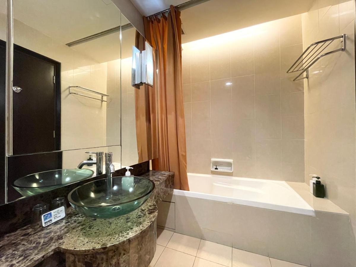 Sunway Resort Suites Max 4 Pax Studio 1 Mins Walk To Sunway Pyramid Petaling Jaya Eksteriør bilde